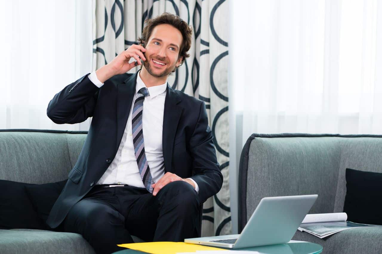 WiFi Hôtel : Faire les bons choix pour offrir un accès internet optimal à vos clients